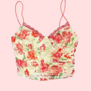 Princess Polly Mesh Overlay Lace Trim Floral Cropped Cami. Size 2